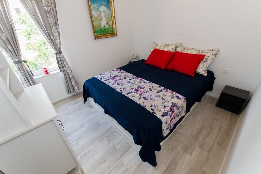 Summer Apartment Makarska Eksteriør billede