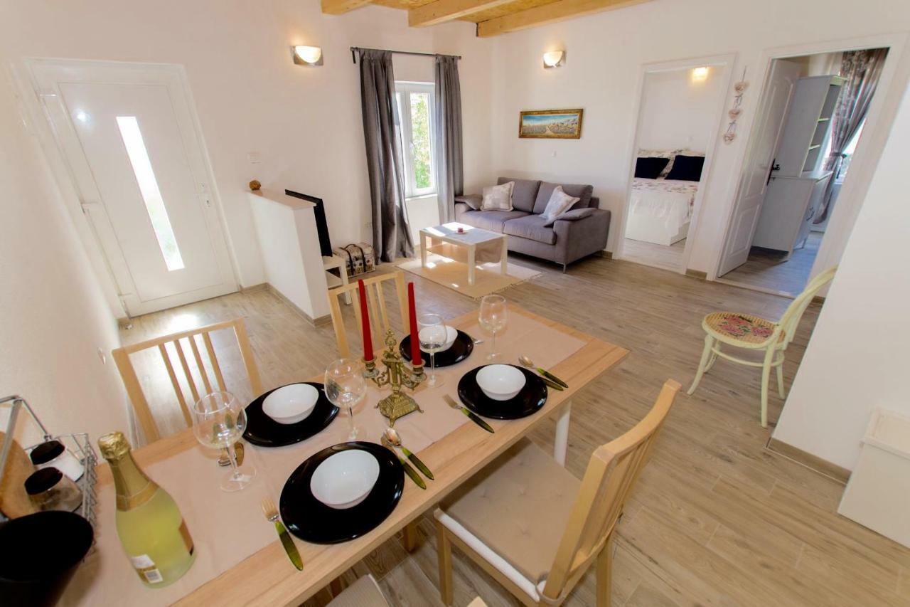 Summer Apartment Makarska Eksteriør billede