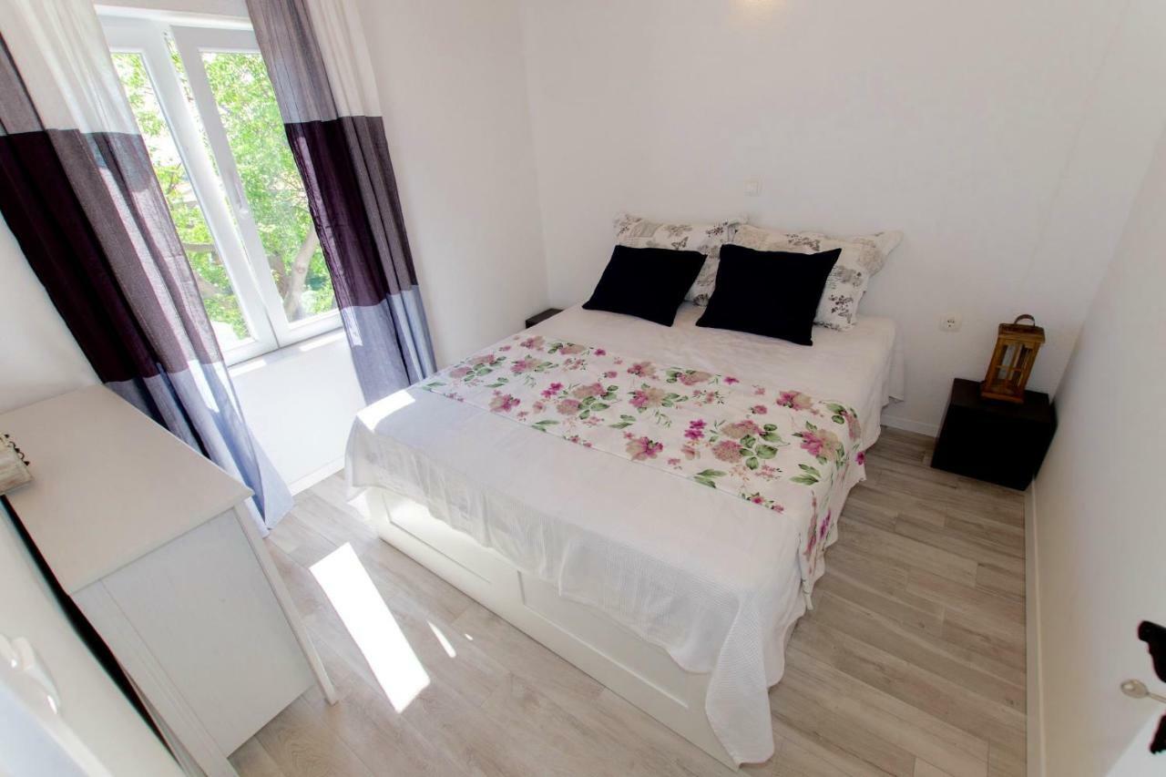 Summer Apartment Makarska Eksteriør billede