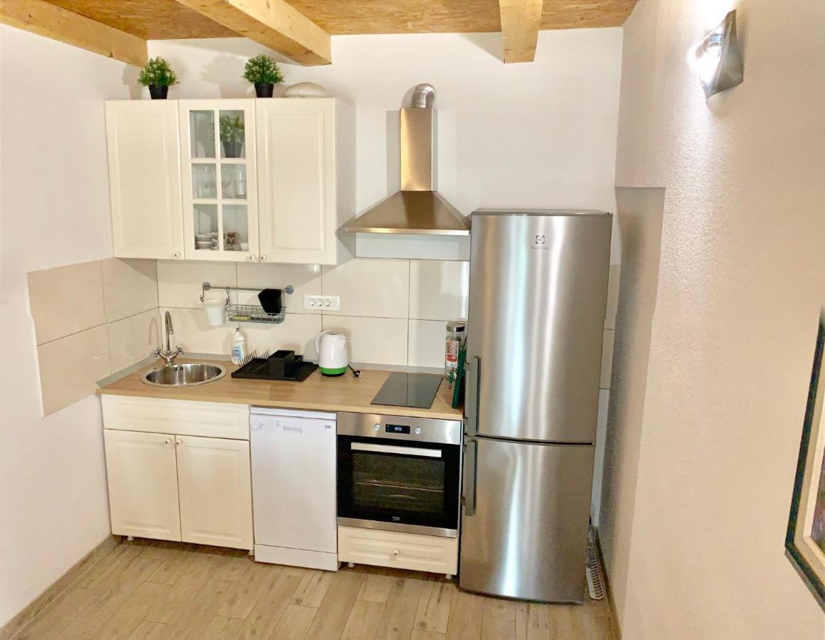Summer Apartment Makarska Eksteriør billede